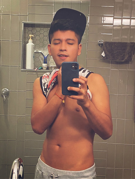 LatinoColombia hd actress photo