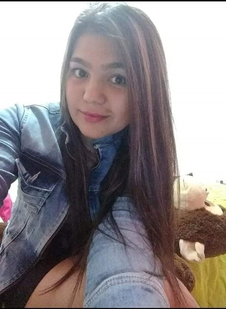 Larissa Ferdinand nice star photo