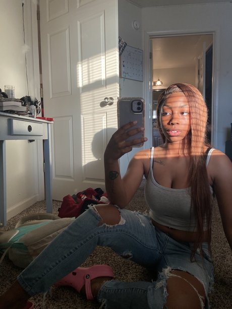 Lai model naked pics