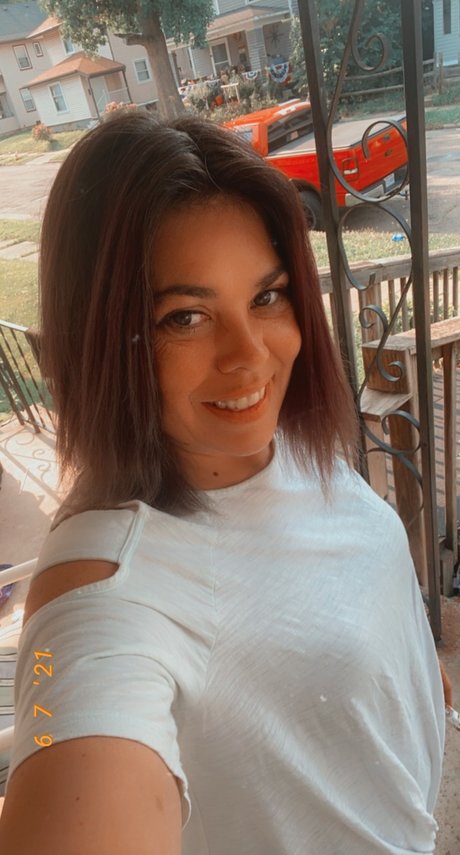 Lacey Cooper perfect model photo