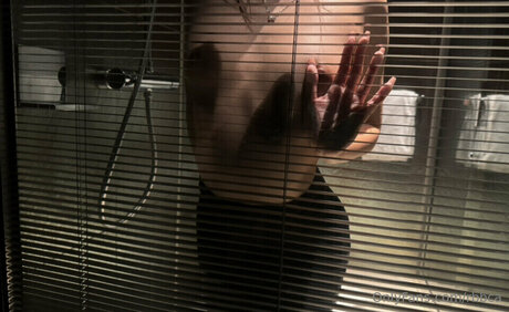 Length Capable porn model img