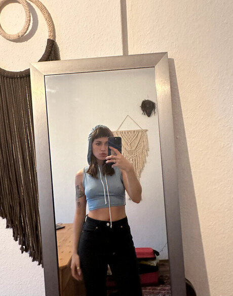 mirror onlyfans hot xxx pic