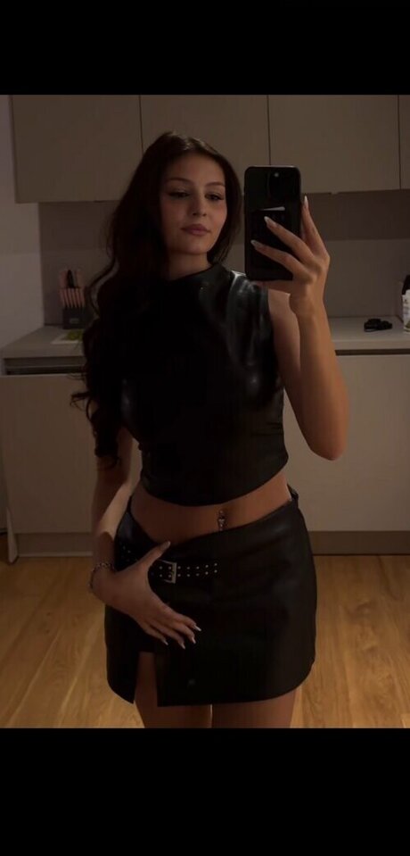 Videozeugs pornographic actress photo