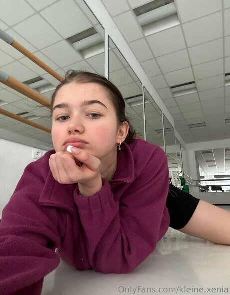 Mal Hol i ka model nice pics