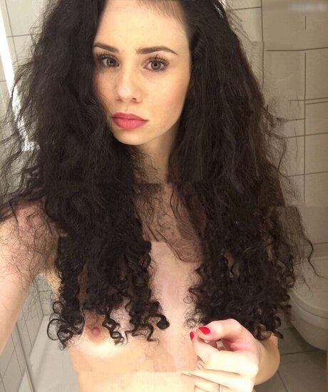 Betty Taube exclusive actress photos