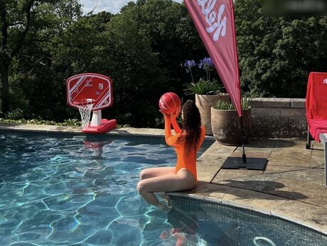 Betty Taube nude star photo