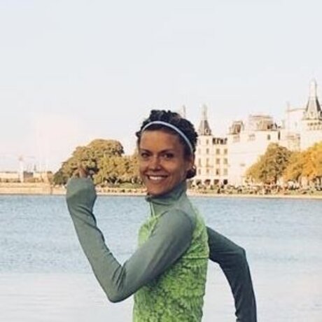 Annika Zimmermann actress img