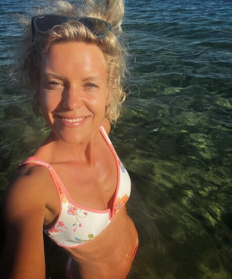 Annika Zimmermann pornstar adult photo