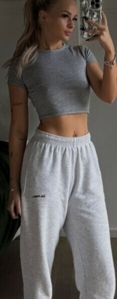 Zclina exclusive model picture