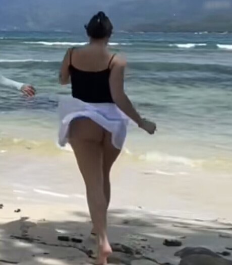 Lara tepper model sexy images