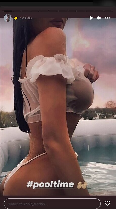 Leonie Schnbck erotic model gallery