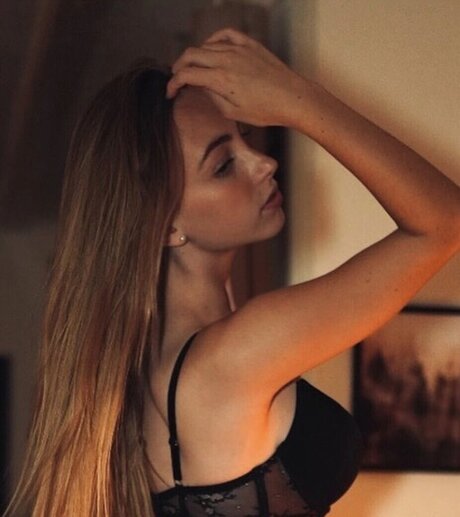 Kim Jule model naked image