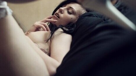 VipersDoll nice actress picture