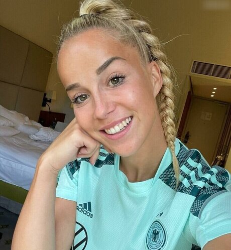 asian teen feet onlyfans free nude images