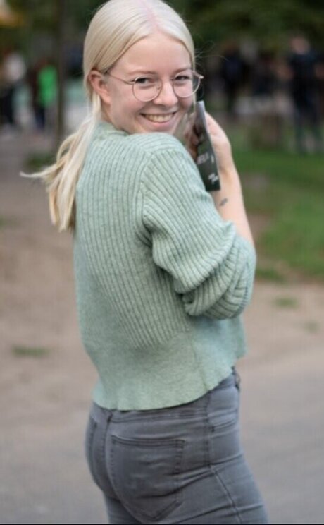 Jette Nietzard high quality star images