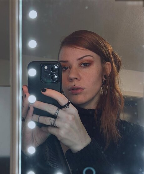 joeleen gi hot actress picture