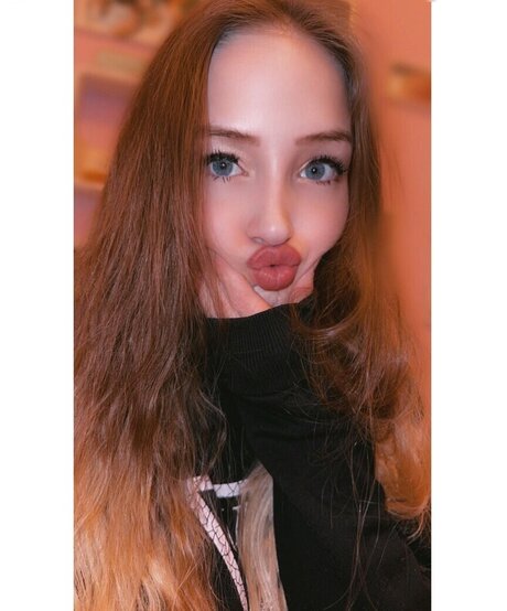 Nicki Anna star hot photo