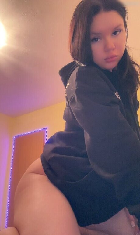 karolin ka art star photos