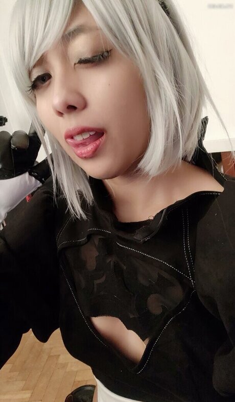 diracosplay model perfect img