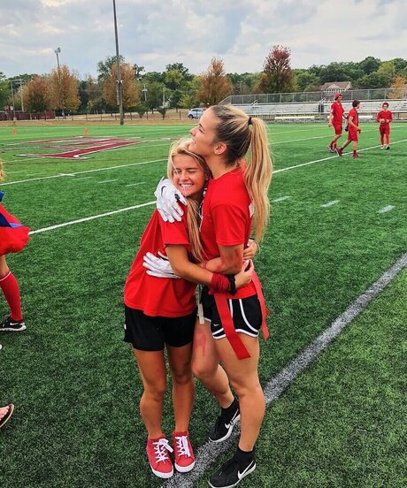 Karyn Best hot actress images