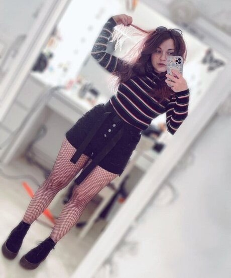 Lena Vanille star nudes pics