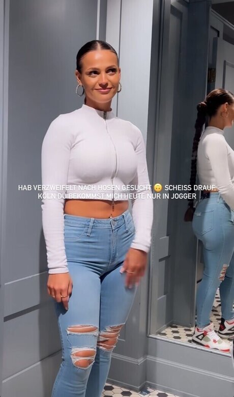 deepthroat onlyfans beautiful naked img