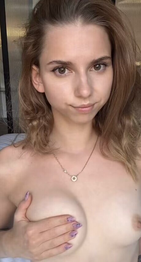 Faith Valdera high quality model picture