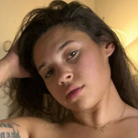 Emmy Steele nudes model img