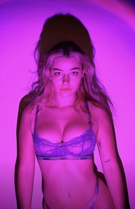 JessPerci model adult photos