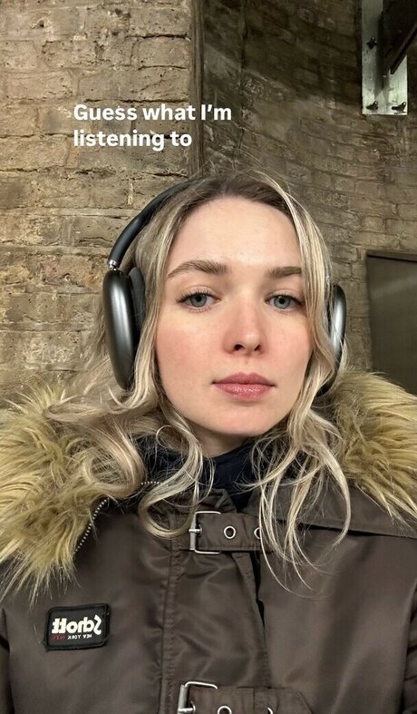 Meg Mills beautiful star images