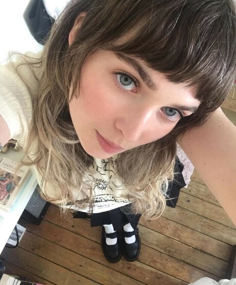 Meg Mills pornstar sex gallery