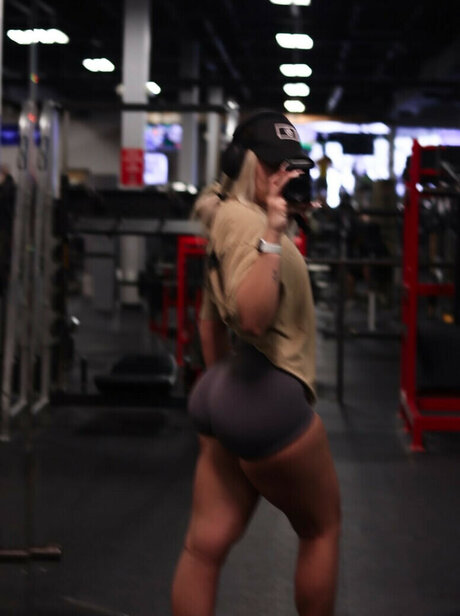 Alexreuter_ model sexy image