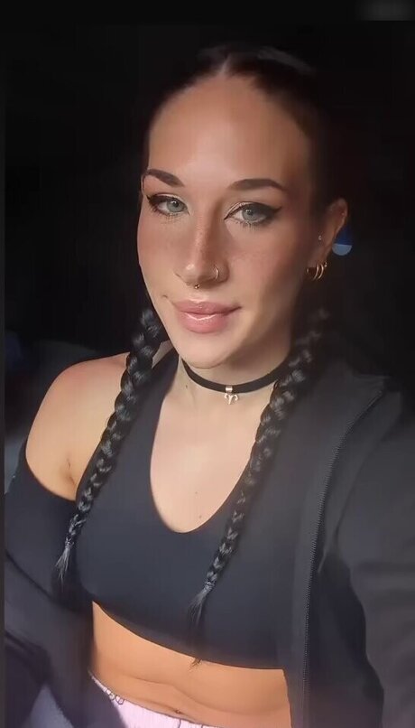 JuleTheFox model nude gallery