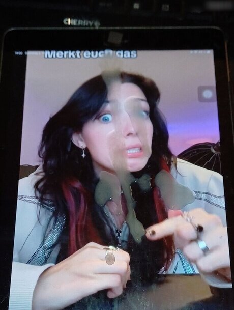 Cum Tributes exclusive pornstar photo