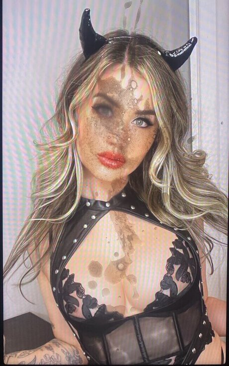 Cum Tributes sex model pic