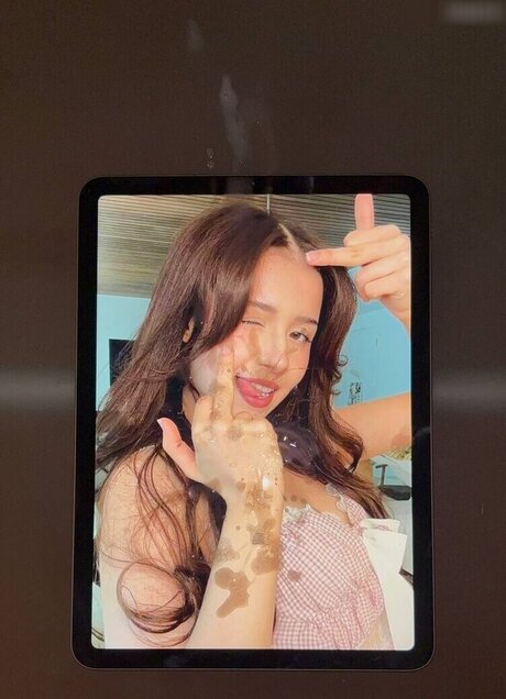 Cum Tributes star top gallery