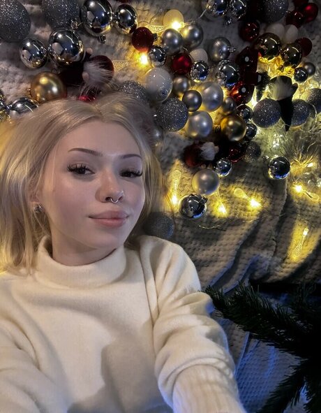 Mia bluebird hot star img