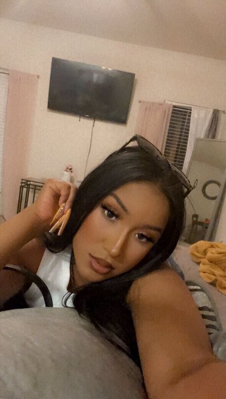 lulh0neydip high quality pornstar image