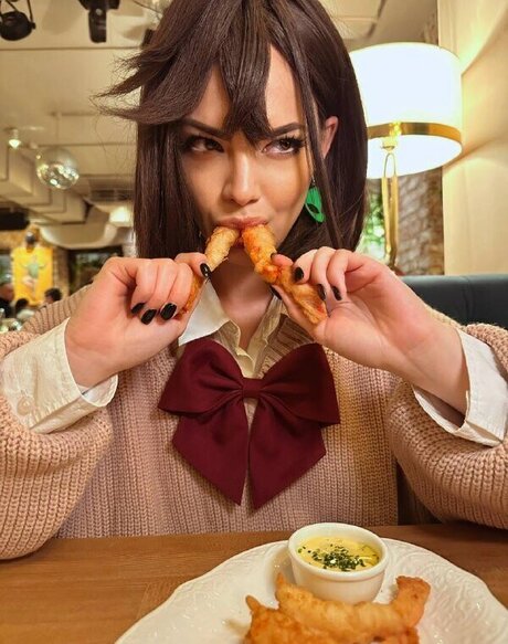 Lizzie Whistle nice model photos