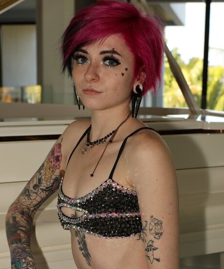 aswrinna hot model pics