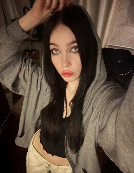 aswrinna sexy actress pictures