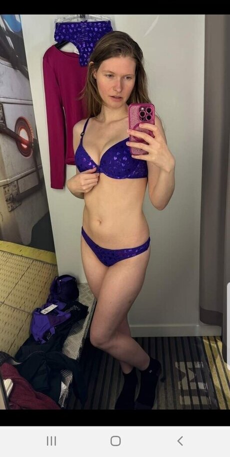 InaSilja model xxx photo