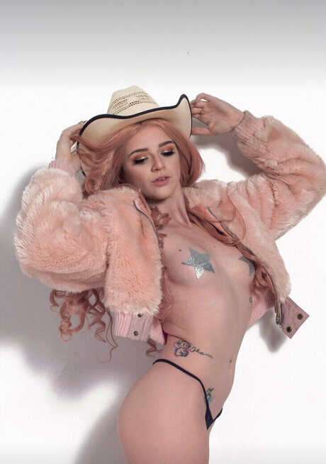 Meddlingpixie nude model pictures