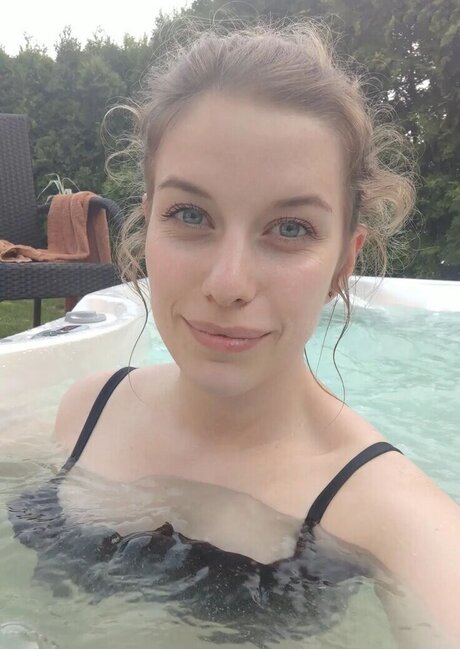 FormulaLena pretty actress photos