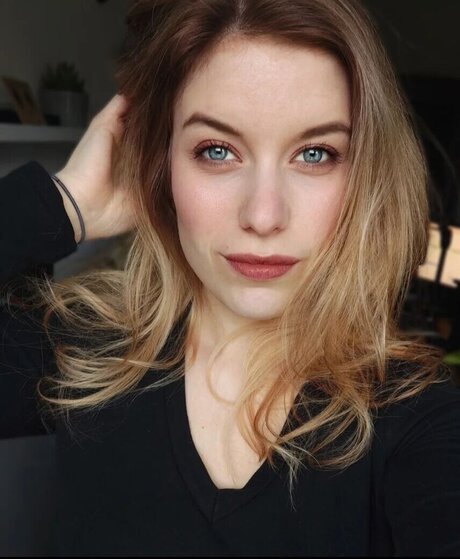 FormulaLena pretty actress images