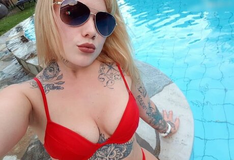 Typischblonnd exclusive actress pics