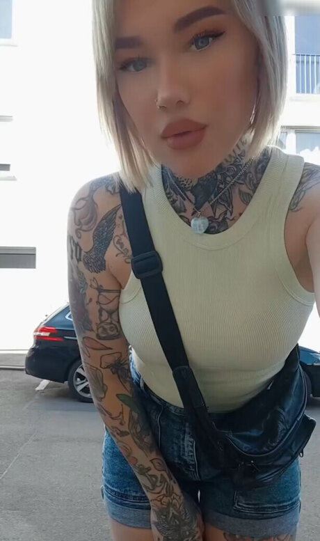 Typischblonnd model beautiful picture