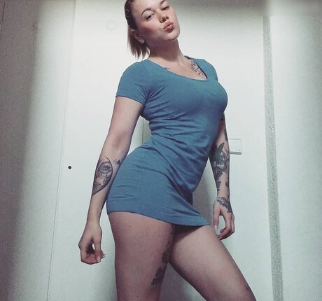 Typischblonnd sex actress photos