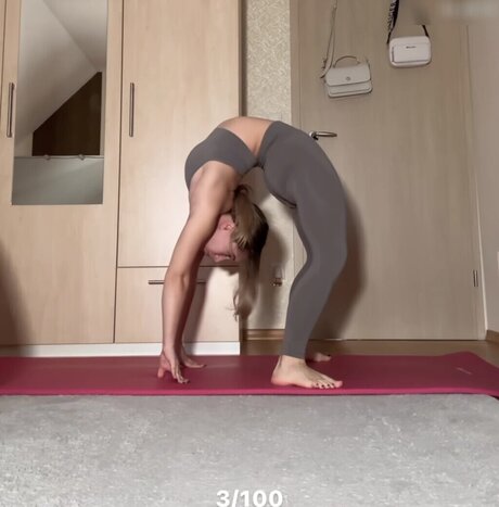 Itsmisabell naked actress img