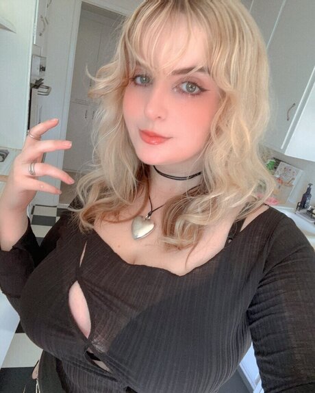 Aretteepls hd actress picture